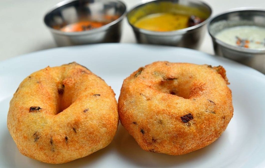 Medu Wada (3 Pieces).