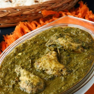 Saag chicken